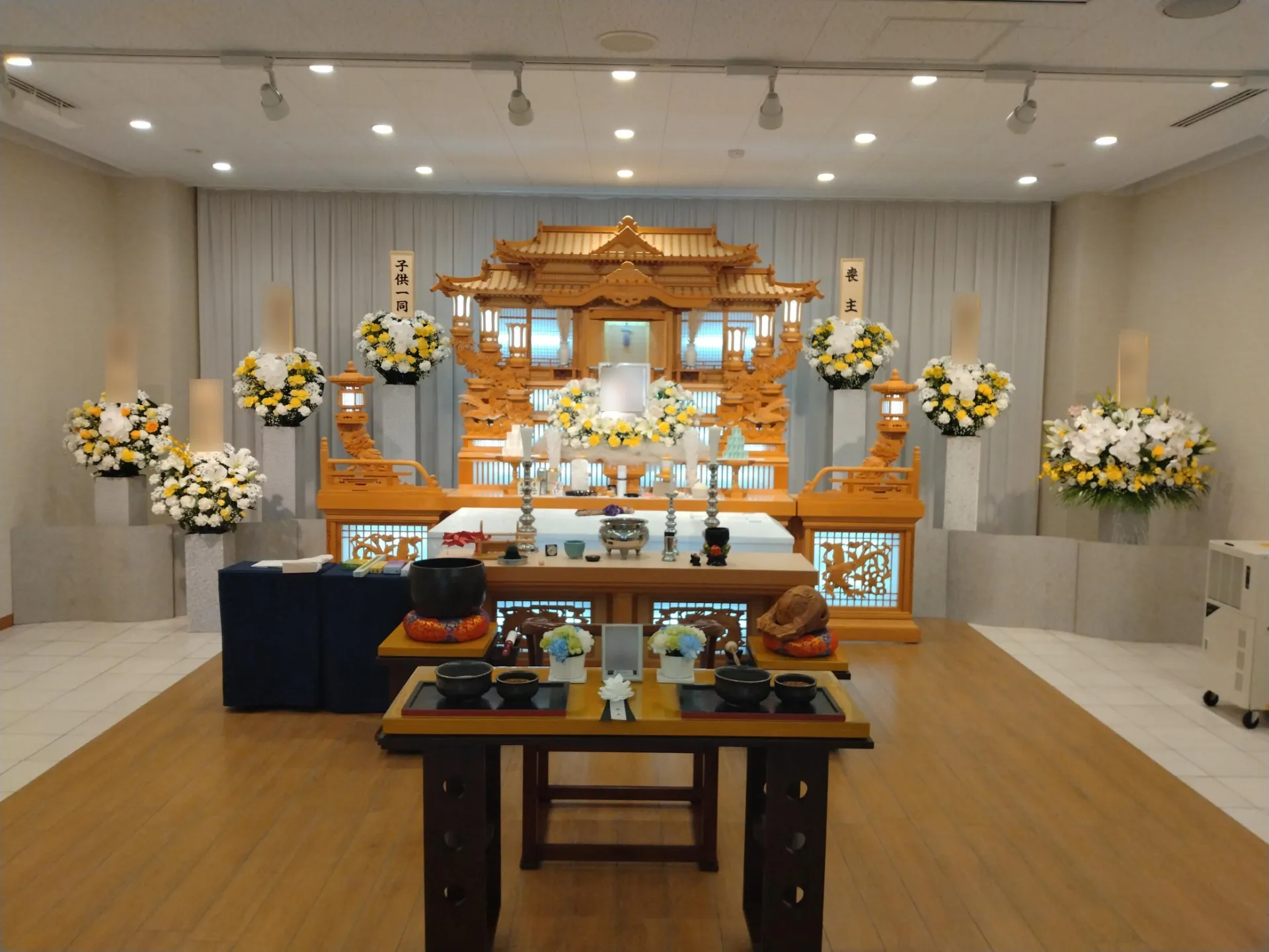 稲城市G様、南山ホールにて家族20名での一日葬