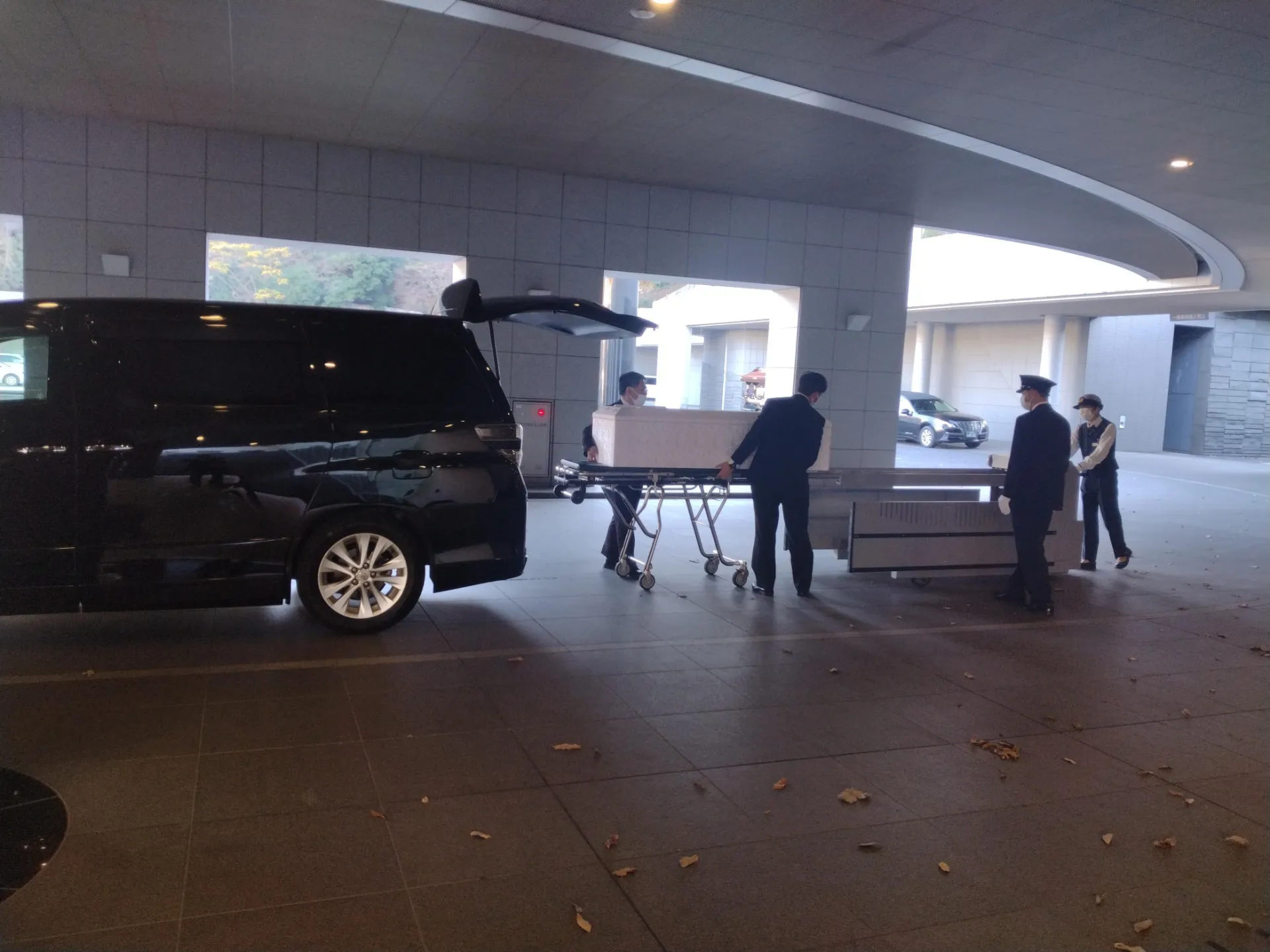 横浜市青葉区H様、横浜市北部斎場にて家族6名での火葬式（直葬）