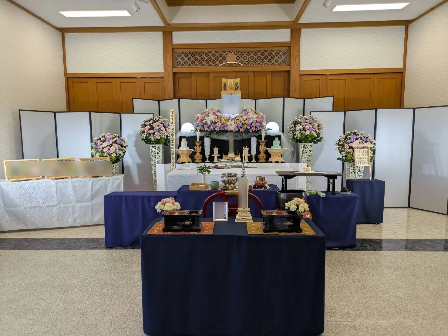 多摩市T様、寿徳寺観音堂にて家族8名での家族葬（一日葬）