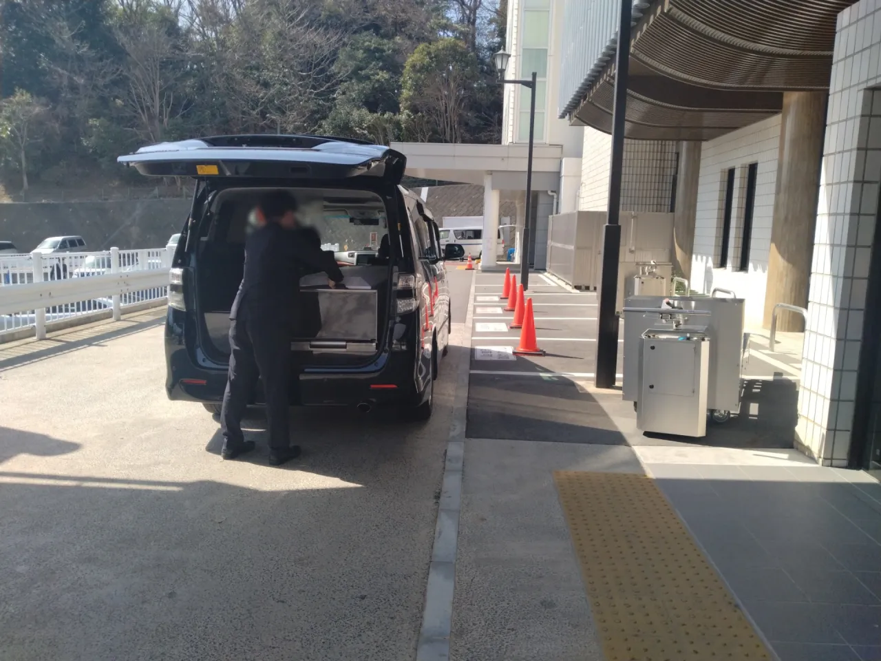 川崎市多摩区I様、かわさき北部斎苑告別室にて総勢20名の火葬式（直葬）